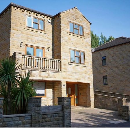 הוילה דוסברי House Of Kaima - 6 Bed Detached מראה חיצוני תמונה